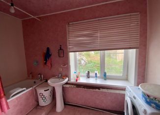 Продаю 3-ком. квартиру, 68 м2, село Целинное, переулок Островского, 17