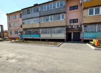 Продам 3-ком. квартиру, 59 м2, село Михайловка, Заводская улица, 6А