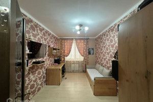 Продам 2-комнатную квартиру, 57.5 м2, Калмыкия, 9-й микрорайон, 142