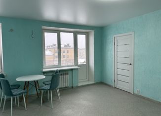 2-комнатная квартира на продажу, 42.7 м2, Волхов, улица Калинина, 6