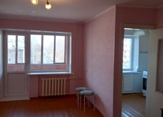 Продам 3-комнатную квартиру, 55.6 м2, Чувашия, улица Урукова, 3
