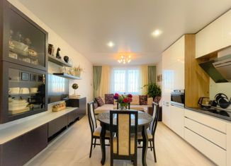 Продажа 2-комнатной квартиры, 50.5 м2, Екатеринбург, Кунарская улица, 12, Железнодорожный район