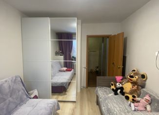 Продается двухкомнатная квартира, 54 м2, Ленинградская область, улица Ломоносова, 8