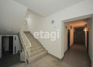 Продаю комнату, 16 м2, Тюмень, улица Бабарынка, 65, Калининский округ