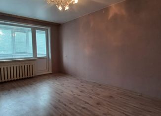 Продам 4-комнатную квартиру, 73.6 м2, Курган, улица Перова, 10, район Рябково