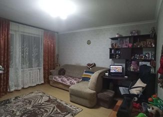 Продажа двухкомнатной квартиры, 50 м2, Черняховск, улица Черняховского, 2/3