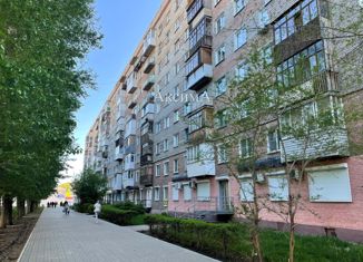 Продажа 3-комнатной квартиры, 56 м2, Омская область, улица Серова, 26