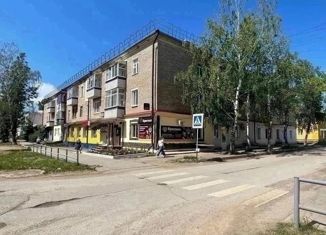 Продажа трехкомнатной квартиры, 67 м2, Кудымкар, улица 50 лет Октября, 32
