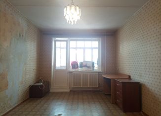 Продажа трехкомнатной квартиры, 58 м2, Соликамск, проспект Строителей, 16