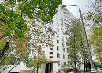 Продается трехкомнатная квартира, 62.1 м2, Москва, Стройковская улица, 2, метро Крестьянская застава