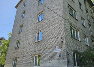 Продается 2-комнатная квартира, 44.4 м2, Ломоносов, Красноармейская улица, 27