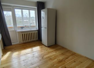 Продаю 3-комнатную квартиру, 63 м2, Уфа, улица Степана Злобина, 40, Советский район