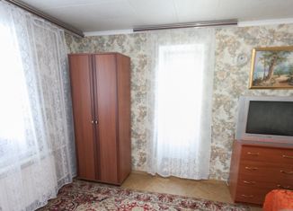 Продажа 4-комнатной квартиры, 63 м2, село Белогорье, Заводская улица, 3