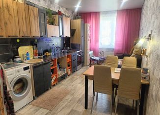 Продаю трехкомнатную квартиру, 81 м2, Саратов, 2-й Азовский проезд, 32, Заводской район