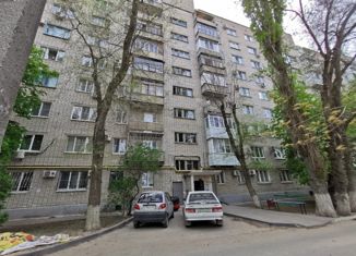 2-комнатная квартира на продажу, 42.5 м2, Волгоград, Дзержинский район, Рионская улица, 22