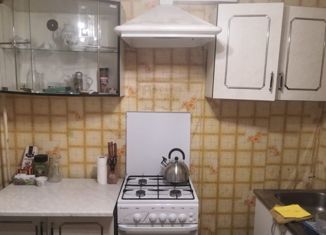 Продам 1-ком. квартиру, 31 м2, Череповец, Устюженская улица, 26