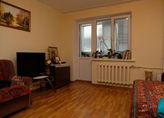 Продается трехкомнатная квартира, 60.7 м2, поселок городского типа Актюбинский, Ленинградская улица, 7А