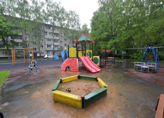 Продам 2-ком. квартиру, 42.5 м2, дачный посёлок Кокошкино, Дачная улица, 1