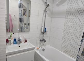 Продажа 2-комнатной квартиры, 59.8 м2, Краснодар, улица Генерала Трошева, 25, микрорайон Восточно-Кругликовский