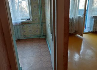 Продается двухкомнатная квартира, 44.8 м2, Псковская область, улица Ботвина, 3к1