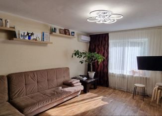 Двухкомнатная квартира на продажу, 43.7 м2, Волжск, улица Шестакова, 15