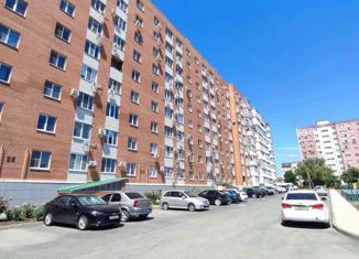 Продается 2-ком. квартира, 74 м2, Таганрог, улица Сергея Шило, 261