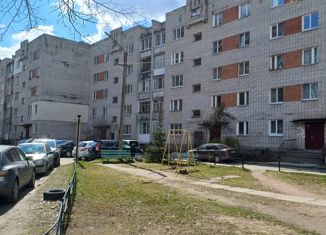 Продаю 3-комнатную квартиру, 63.4 м2, Шлиссельбург, улица Кирова, 6