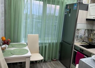 Продам 2-комнатную квартиру, 46.6 м2, Белогорск, улица Кирова, 300