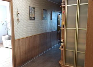 Трехкомнатная квартира на продажу, 60 м2, Королёв, Советская улица, 34