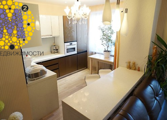 Продам 2-ком. квартиру, 57.9 м2, Уссурийск, улица Агеева, 52