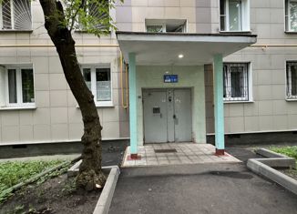 Продам 2-ком. квартиру, 45 м2, Москва, Никитинская улица, 27к3, ВАО