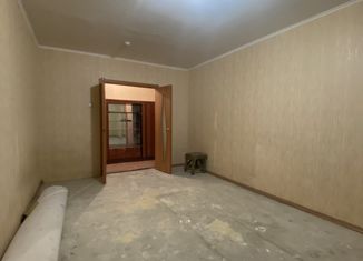 Однокомнатная квартира на продажу, 40 м2, Азов, переулок Степана Разина, 15