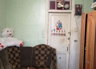 Продаю комнату, 40 м2, Каменск-Шахтинский, улица Героев Пионеров, 3