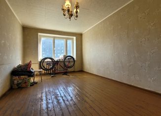 Продажа 3-комнатной квартиры, 69.8 м2, Череповец, улица Космонавта Беляева, 3