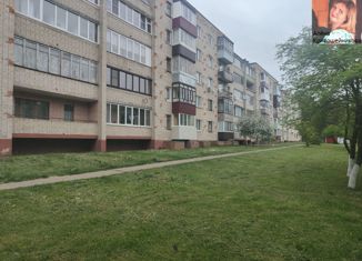 Продается двухкомнатная квартира, 47 м2, Жуков, улица Ленина, 9