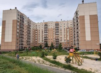 2-ком. квартира на продажу, 64.8 м2, посёлок Западный, Светлая улица, 3