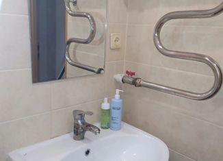 Двухкомнатная квартира на продажу, 46.3 м2, Бугульма, улица Климента Ворошилова, 9