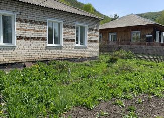 Продается 4-ком. квартира, 72.9 м2, село Чарышское, Партизанская улица, 41А