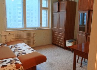 Продается 1-комнатная квартира, 27 м2, Великий Новгород, улица Коровникова, 4