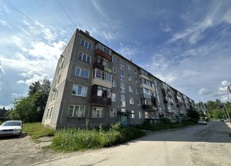 Продаю 2-ком. квартиру, 45 м2, Костомукша, улица Строителей, 7