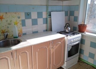 Продажа трехкомнатной квартиры, 47 м2, Оренбург, улица Сергея Лазо, 12, жилой район Степной