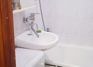 Продажа 1-ком. квартиры, 375 м2, Москва, Ключевая улица, 18, район Братеево