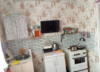 Продажа трехкомнатной квартиры, 65 м2, Енисейск, улица Горького, 50