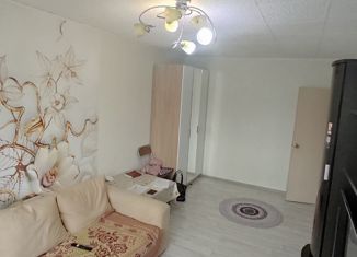 Двухкомнатная квартира на продажу, 42 м2, Кемеровская область, Коммунистический проспект, 19