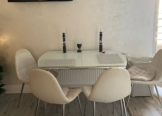 Продается трехкомнатная квартира, 70.2 м2, Тюмень, улица Бакинских Комиссаров, 3, ЖК Жуков