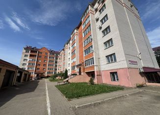 Продам 2-комнатную квартиру, 68.7 м2, Вязьма, улица Восстания, 9