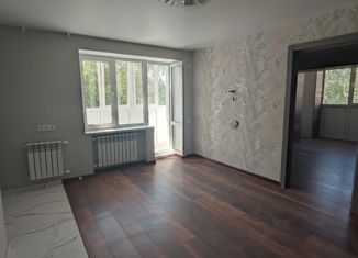 Двухкомнатная квартира на продажу, 50 м2, поселок городского типа Свободы, проспект Калинина, 160