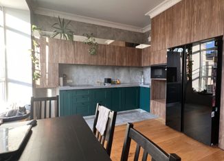 4-ком. квартира на продажу, 101.5 м2, рабочий посёлок Кольцово, микрорайон Спектр, 5