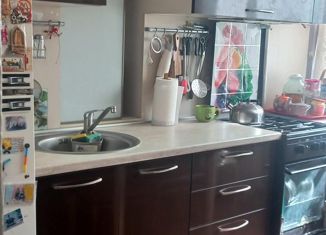 Продам двухкомнатную квартиру, 48.2 м2, Нижний Новгород, проспект Гагарина, 21к3, метро Горьковская