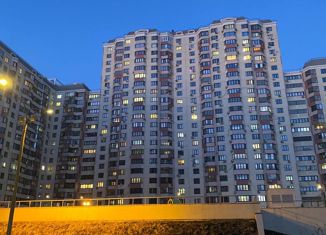 Продается 2-комнатная квартира, 60 м2, Москва, улица Главмосстроя, 5, улица Главмосстроя